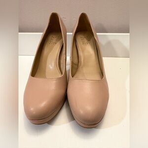 Naturalizer Blush Leather Round-Toe Pumps